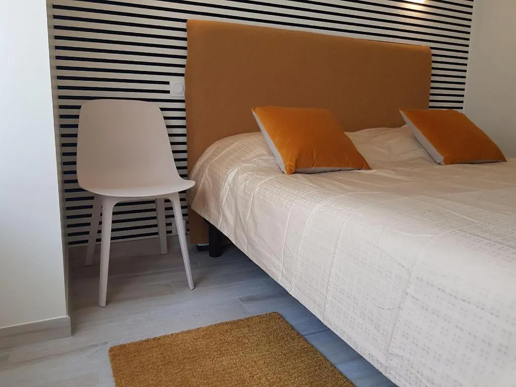 Daire Cote Jardin - Cancale - Gite Standing - Proche Centre Et Port