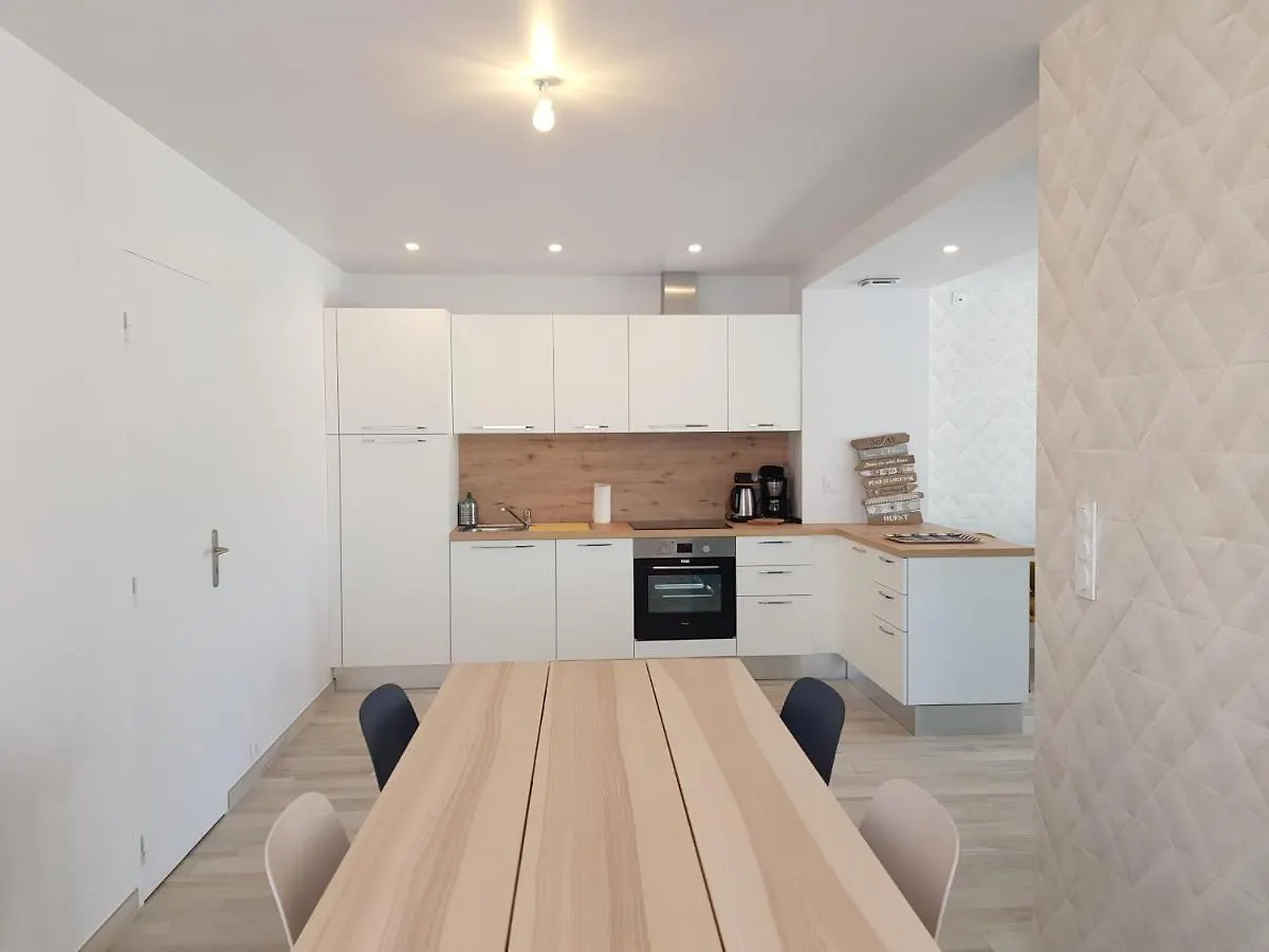 Apartment Cote Jardin - Cancale - Gite Standing - Proche Centre Et Port France